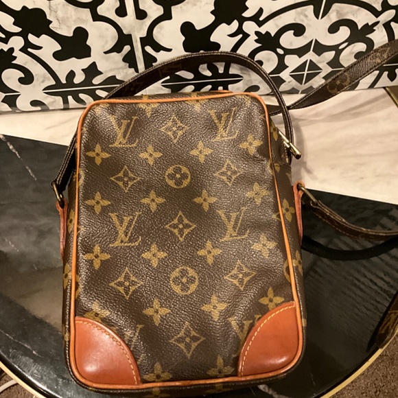 Louis Vuitton Danube As-Is GUC - Picture 3 of 10